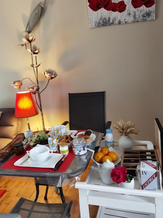 Les Pingouins De La Marne Bed & Breakfast Le Perreux-Sur-Marne Exterior photo